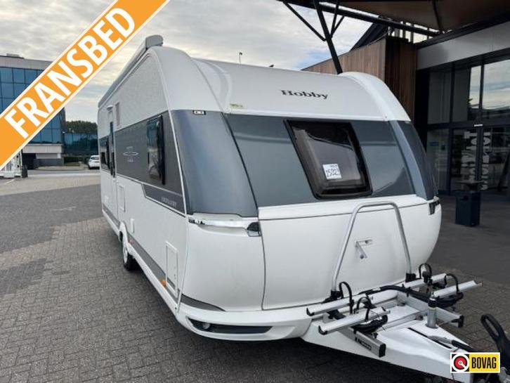 Hobby Excellent 560 CFE 2017 MOVER + LUIFEL!, Caravans en Kamperen, Caravans, tot en met 4, 1250 - 1500 kg, Rondzit, Hobby, Lengtebed