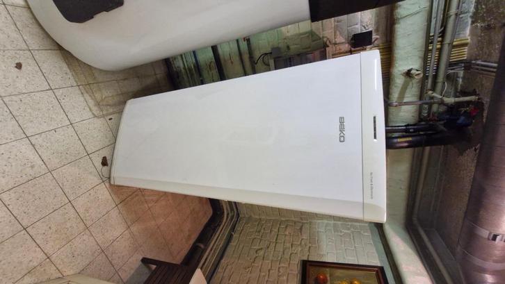 Grote diepvrieskast Beko (uitsluitend diepvries), Elektronische apparatuur, Koelkasten en IJskasten, Gebruikt, Ophalen