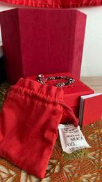 nieuwe prachtige armband met een leuke disign, Handtassen en Accessoires, Armbanden, Ophalen, Zo goed als nieuw, Met edelsteen