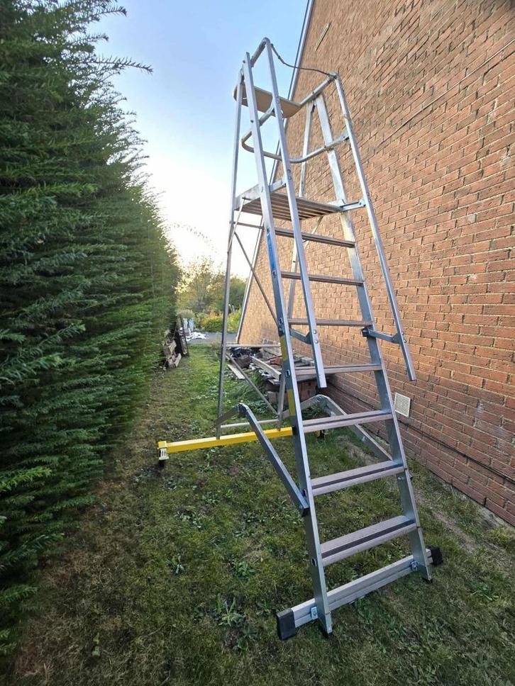 Echelle Plateforme Pro Zarges, Doe-het-zelf en Bouw, Ladders en Trappen, Zo goed als nieuw, Ladder, 2 tot 4 meter, Ophalen
