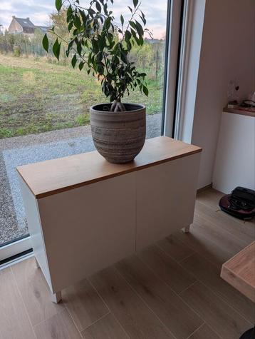 Dressoir Besta IKEA disponible aux enchères