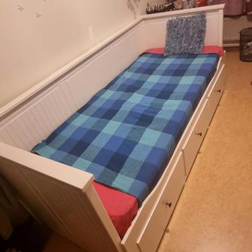 Lit banquette 2 en 1 Hemnes Ikea  beschikbaar voor biedingen