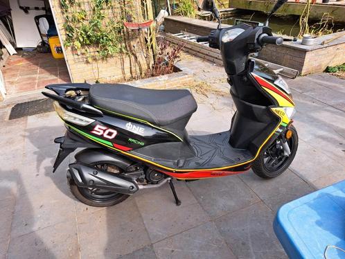 Neko one A klasse 50cc met toebehoren, Fietsen en Brommers, Brommers | Overige merken, Zo goed als nieuw, Ophalen
