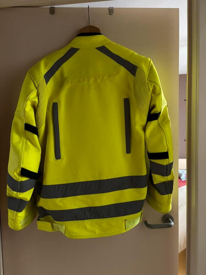 Leren motorjas fluokleur merk restyle, Motoren, Kleding | Motorkleding, Jas | leer, Ophalen of Verzenden