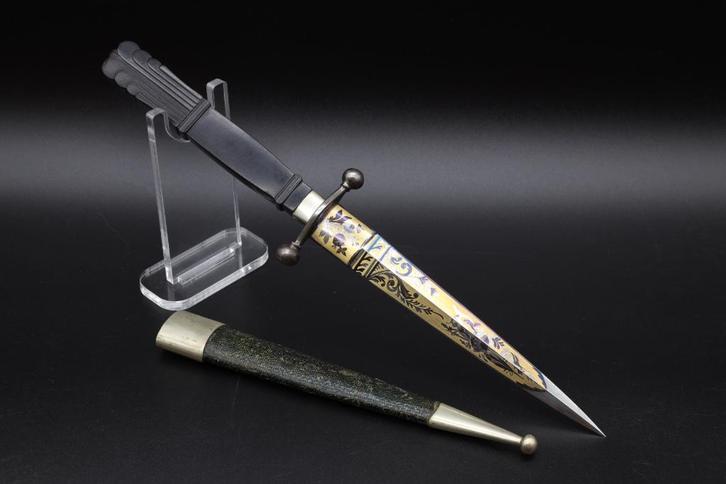 Poignard d'art français à lame bleue et dorée, Collections, Objets militaires | Général, Enlèvement ou Envoi