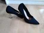 Zwarte pumps gouden hak, Pumps, Zwart, Nieuw, Ophalen of Verzenden