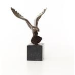 Sculpture en bronze de luxe, oiseau, colombe en vol, LIVRAI, Antiquités & Art, Envoi, Bronze