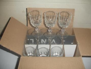 12 mooie druppel glaasjes voor € 2,00 beschikbaar voor biedingen