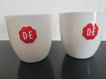 Douwe Egberts kopjes cappuccino model  beschikbaar voor biedingen