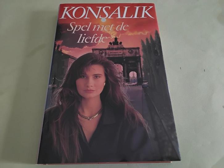 2 Konsalik Romans, Boeken, Romans, Zo goed als nieuw, Ophalen
