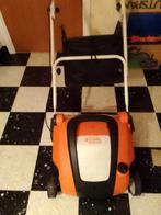 Verticuteermachine, Jardin & Terrasse, Scarificateurs, Enlèvement, Comme neuf, Électrique, Stihl