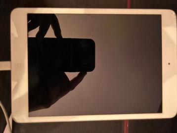 Ipad Mini Wit beschikbaar voor biedingen