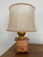 Ancien moulin à café Lampe avec abat-jour, Antiquités & Art, Enlèvement