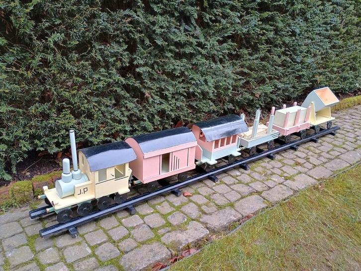 Trein model decoratie handgemaakt, Hobby en Vrije tijd, Modeltreinen | Overige schalen, Zo goed als nieuw, Locomotief, Ophalen