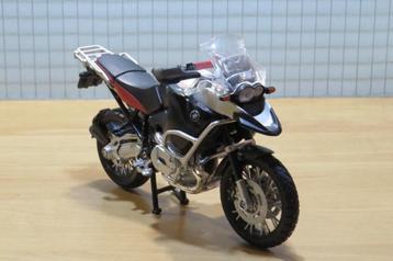 BMW R1200GS 1:12 white los beschikbaar voor biedingen