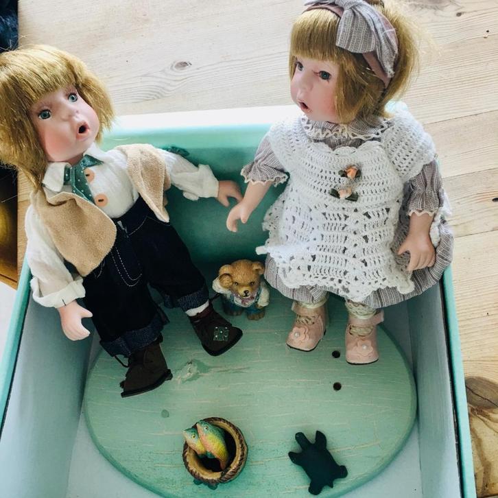 Mooi porseleinen poppen koppel “ Jan en Leen”, Verzamelen, Poppen, Zo goed als nieuw, Overige typen, Ophalen