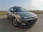 Hyundai i20 1.2i Pop - AIRCO / PANODAK/ CRUISE - 12M GARANTI, Auto's, Hyundai, Voorwielaandrijving, Stof, Gebruikt, Zwart