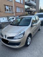 RENAULT KLAAR OM IN LICENTIE TE NEMEN, Particulier, Clio, Te koop, Benzine