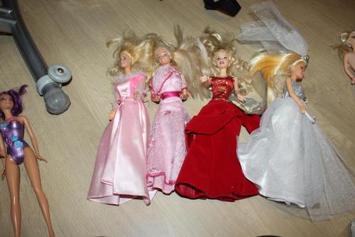 Lot barbies, Kinderen en Baby's, Speelgoed | Poppen, Gebruikt, Barbie, Ophalen