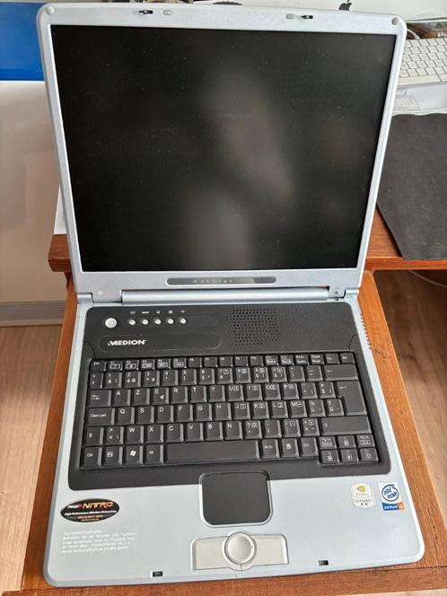 Medion handheld MD40100, Computers en Software, Windows Laptops, Gebruikt, 15 inch, HDD, 2 tot 3 Ghz, 64 GB of meer, Azerty, Met videokaart