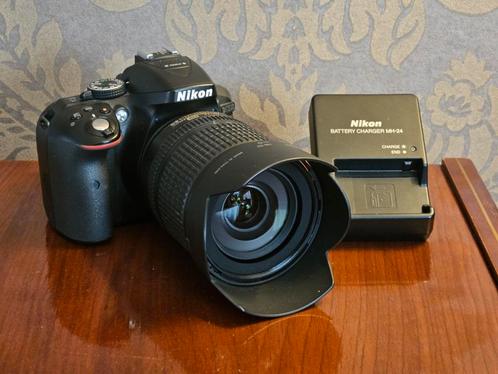 Nikon D5300 met 18-105mm lens, Audio, Tv en Foto, Fotocamera's Digitaal, Gebruikt, Nikon, Ophalen of Verzenden