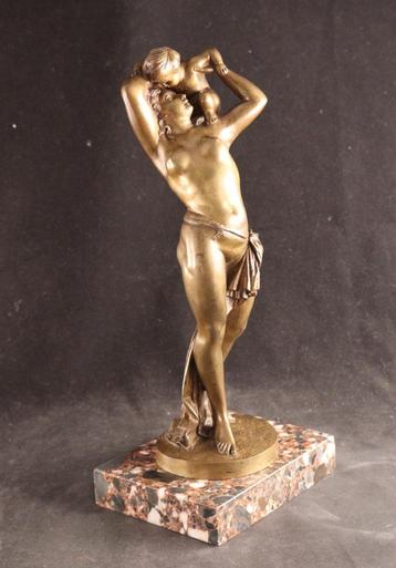 19e eeuws bronzen sculptuur van een naakt beschikbaar voor biedingen