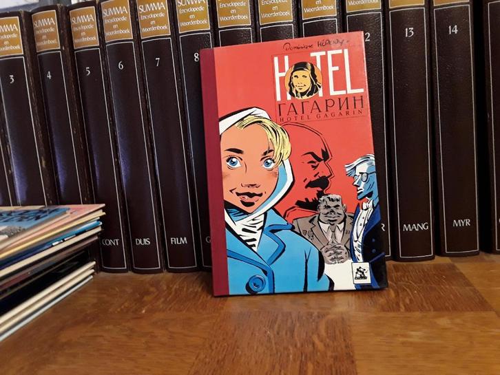 Hotel Gagarin, Dominique Hérody, Boeken, Stripverhalen, Zo goed als nieuw, Eén stripboek, Ophalen of Verzenden