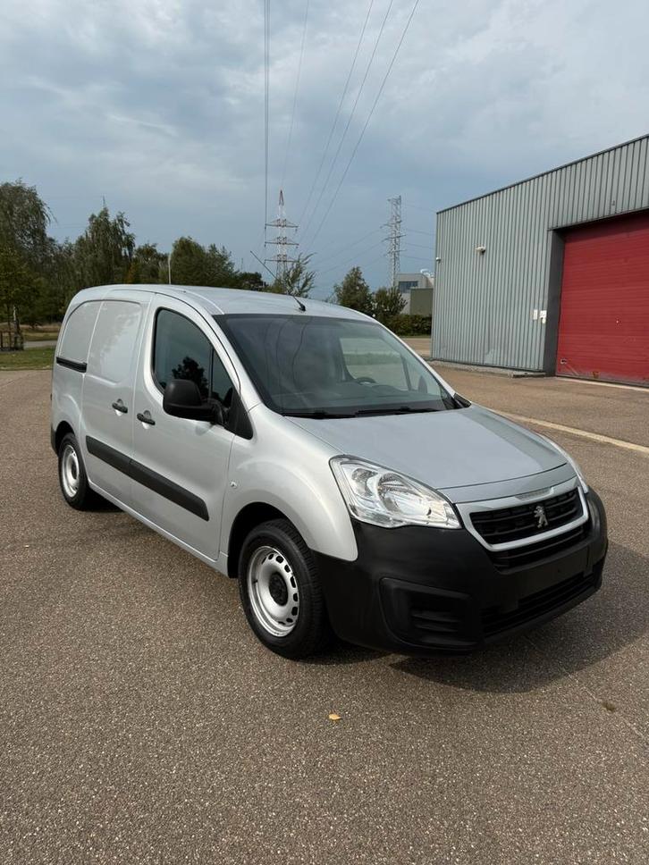 Peugeot Partner 1.6 HDI, Auto's, Bestelwagens en Lichte vracht, Bedrijf, Radio, Peugeot, Diesel, Euro 6, Zwart, Ophalen
