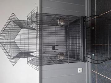 Vogelkooi  goede staat  beschikbaar voor biedingen