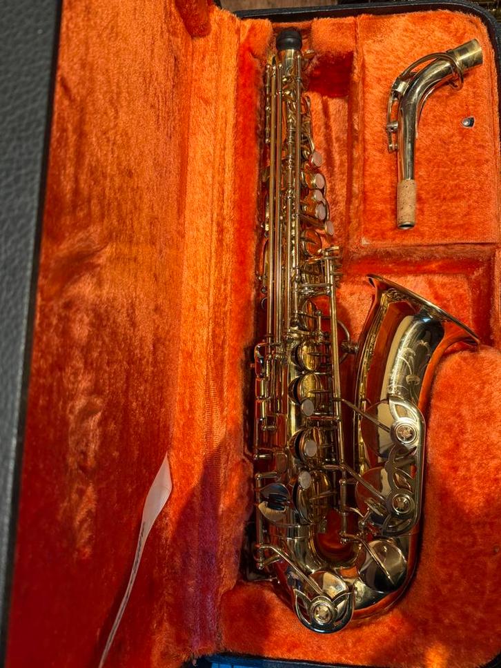 Yanagisawa A500 alt saxofoon, Muziek en Instrumenten, Blaasinstrumenten | Saxofoons, Gebruikt, Alt, Met koffer, Ophalen of Verzenden