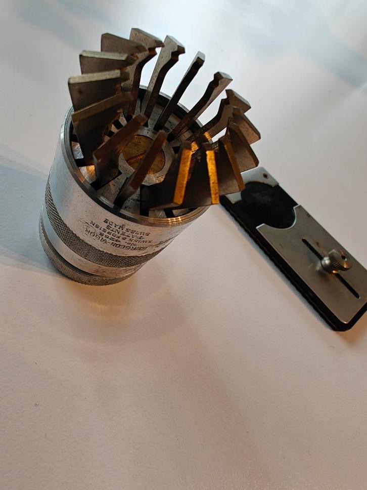Horlogemaker gereedschap Bergeon-Vigor 4266, Antiek en Kunst, Antiek | Gereedschap en Instrumenten, Ophalen of Verzenden
