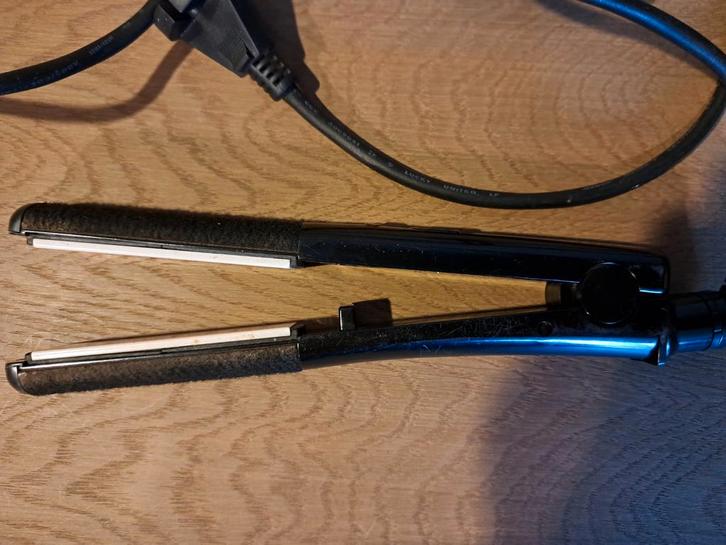 Stijltang Ceramic van BaByliss, Handtassen en Accessoires, Uiterlijk | Haarverzorging, Gebruikt, Krultang of Stijltang, Ophalen