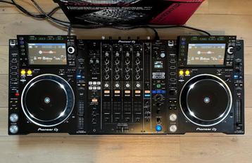 Pioneer Cdj 2000 Nexus 2 + DJM 900 Nexus 2 set + flight case, Enlèvement, Comme neuf, DJ-Set, Pioneer