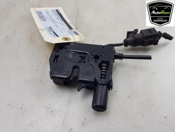 SERRURE CAPOT Audi A3 Sportback (8VA / 8VF) (|8V0823509|), Utilisé, Audi