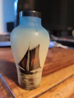 mooi klein vaasje getekend (glaspasta), Ophalen