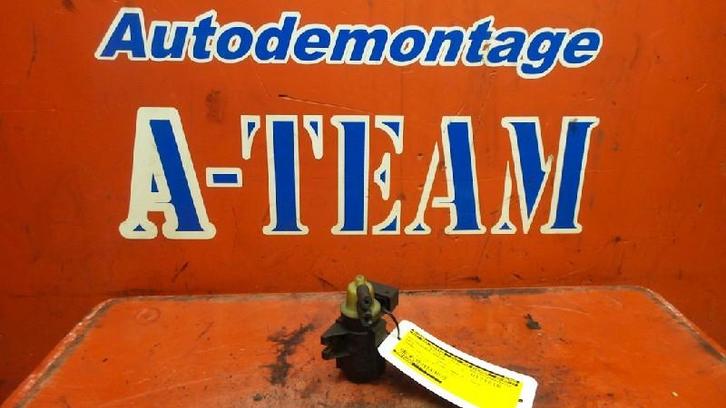 RUITENSPROEIERPOMP VOOR Opel Combo (Corsa C) (55573801), Auto-onderdelen, Ruiten en Toebehoren, Opel, Gebruikt