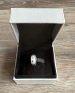 Pandora witte polka dot murano, uitstekende staat, Ophalen, Pandora, Zo goed als nieuw, 1 bedel