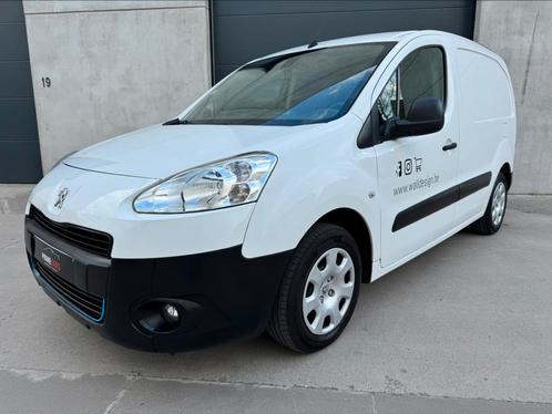 Peugeot Partner 1.6 BlueHDi  *Airco & Navigatie*, Auto's, Peugeot, Bedrijf, Te koop, Partner, ABS, Airbags, Airconditioning, Boordcomputer