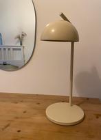 Lampe IKEA, Maison & Meubles, Lampes | Lampes de table, Comme neuf