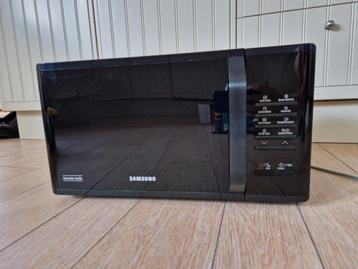 Samsung vrijstaande microgolfoven in goede staat beschikbaar voor biedingen