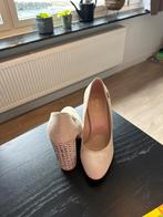 Liu-jo, Nieuw, Beige, Ophalen of Verzenden, Pumps