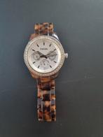 Horloge Fossil - zilverkleurig met gevlekt kunststof bandje, Handtassen en Accessoires, Horloges | Dames, Kunststof, Gebruikt