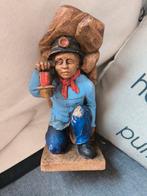 Souvenirs miniers, 2 vieilles statues., Enlèvement