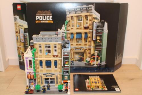 LEGO Creator Expert / Icons - 10278 Police Station, Kinderen en Baby's, Speelgoed | Duplo en Lego, Zo goed als nieuw, Lego, Complete set