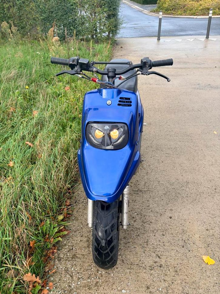 Booster spirit klasse a start en rijd!, Fietsen en Brommers, Scooters | Yamaha, Zo goed als nieuw, Overige modellen, Klasse A (25 km/u)