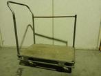 20€ METALEN TROLLEY MET GRIJZE WIELEN, Ophalen