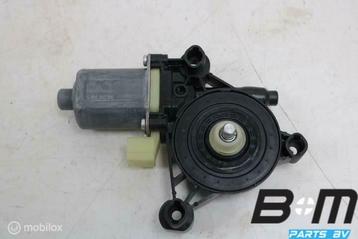 Raammotor linksvoor VW Tiguan 5NA 5Q0959802B beschikbaar voor biedingen