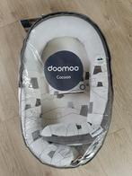 Doomoo cocoon babynestje - happy bear, Kinderen en Baby's, Kinderspulletjes, Ophalen, Zo goed als nieuw