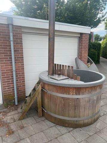 Hottub | interne kachel | voor de handige doe-het-zelver! beschikbaar voor biedingen