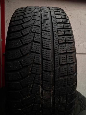 2154517 215/45/17 215/45R17 winter Hankook  beschikbaar voor biedingen